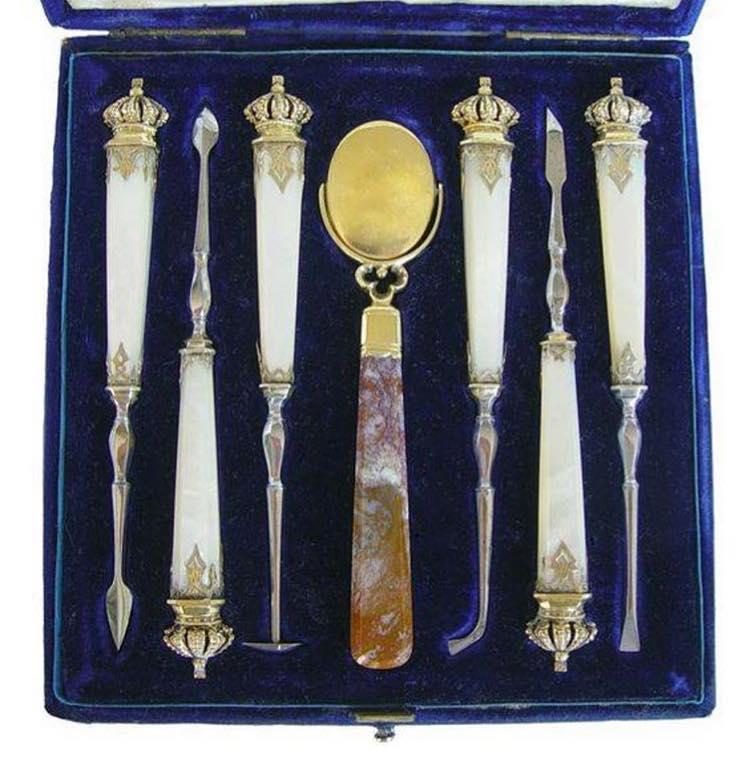 Набор стоматологических инструментов, специально сделанный для принца Альберта, 1840г.