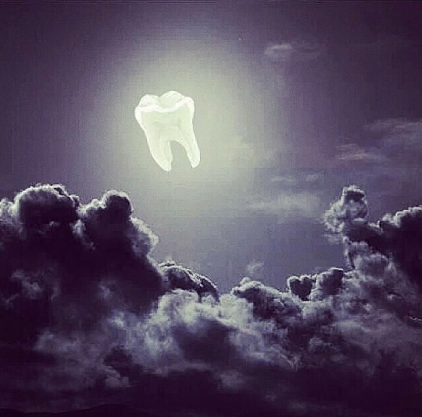 Луна у стоматологов