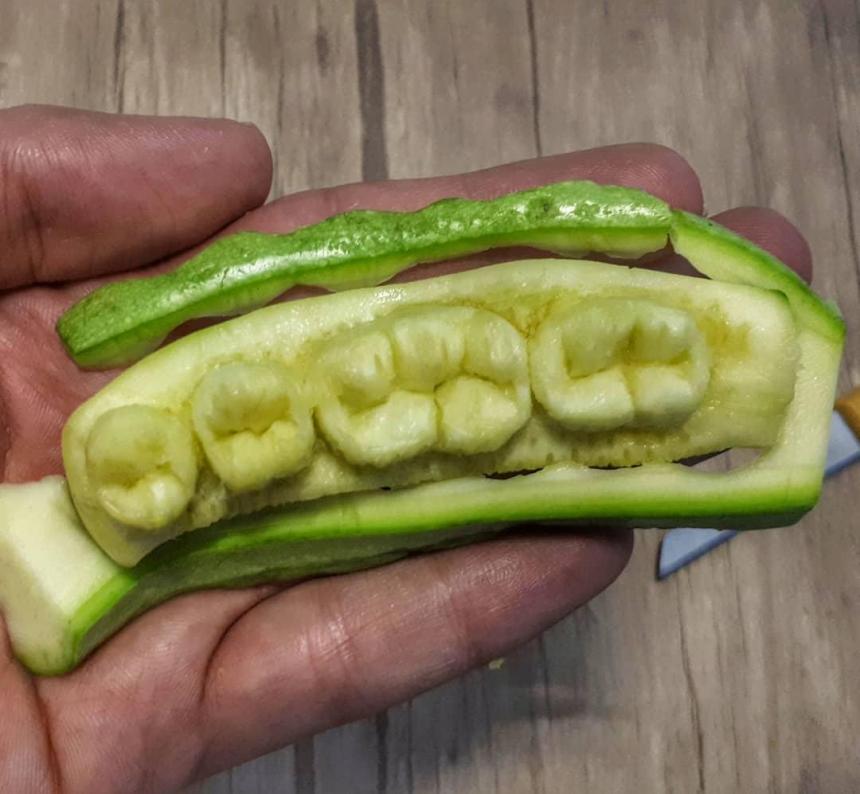 Зубы из кабачка