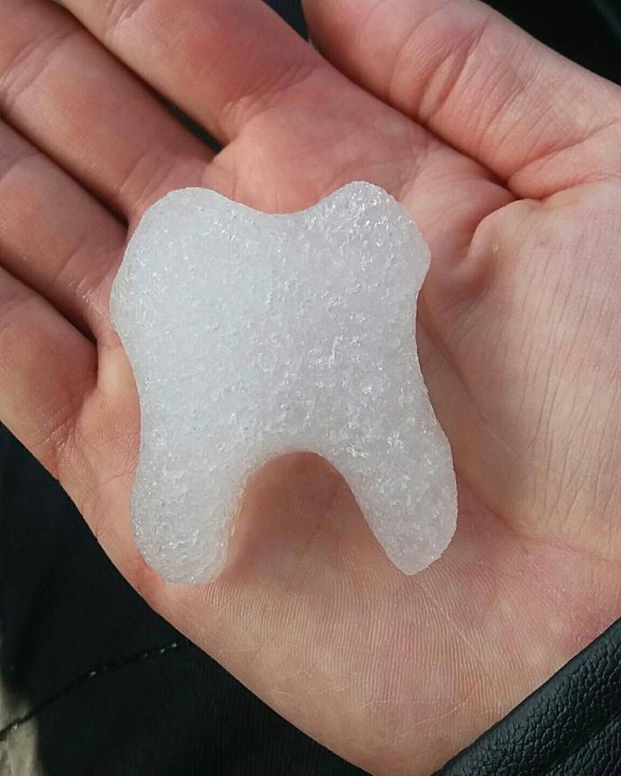 Зуб из снега 4