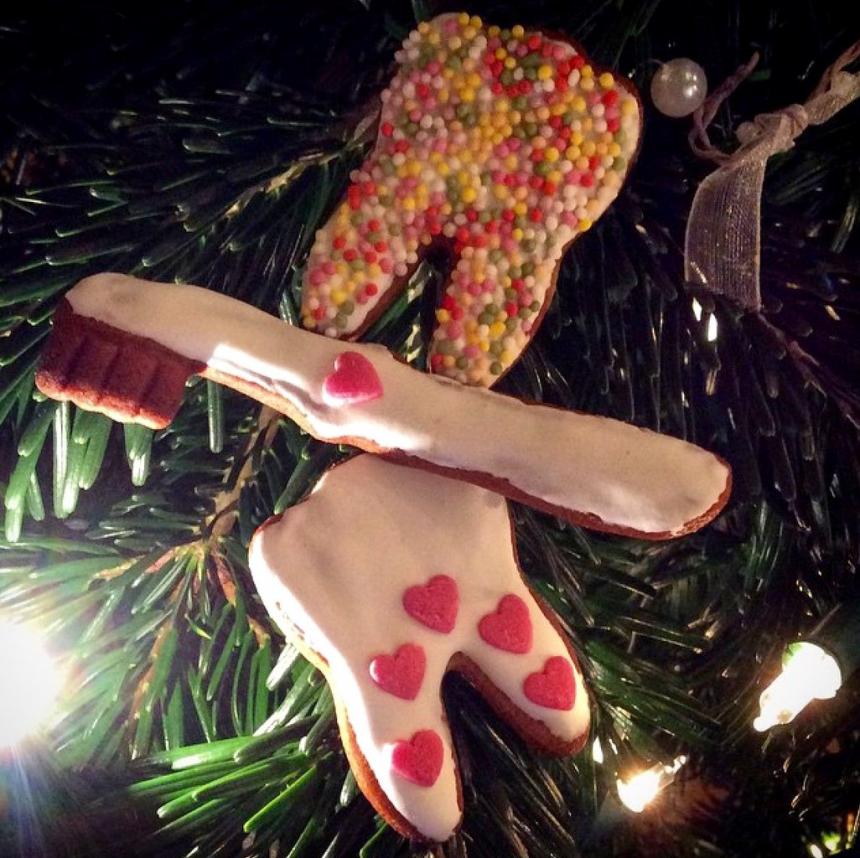 Новогоднее печенье на елке