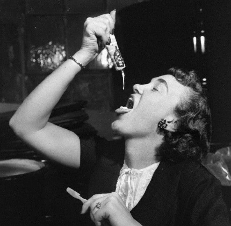 Первая зубная паста со вкусом виски (Дон Пойнтер, США, 1954г.)