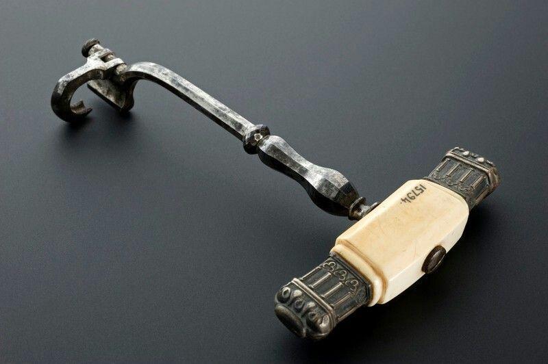 Зубной ключ, серебро и слоновая кость, Франция, 1800-1840