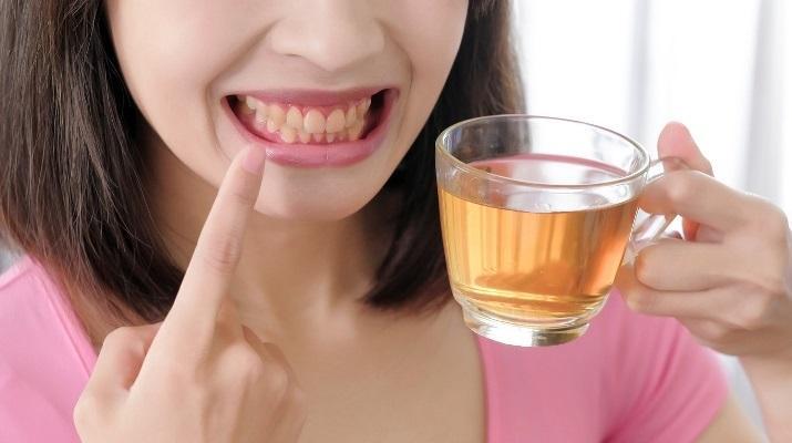 Употребление чая повышает риск эрозии зубной эмали