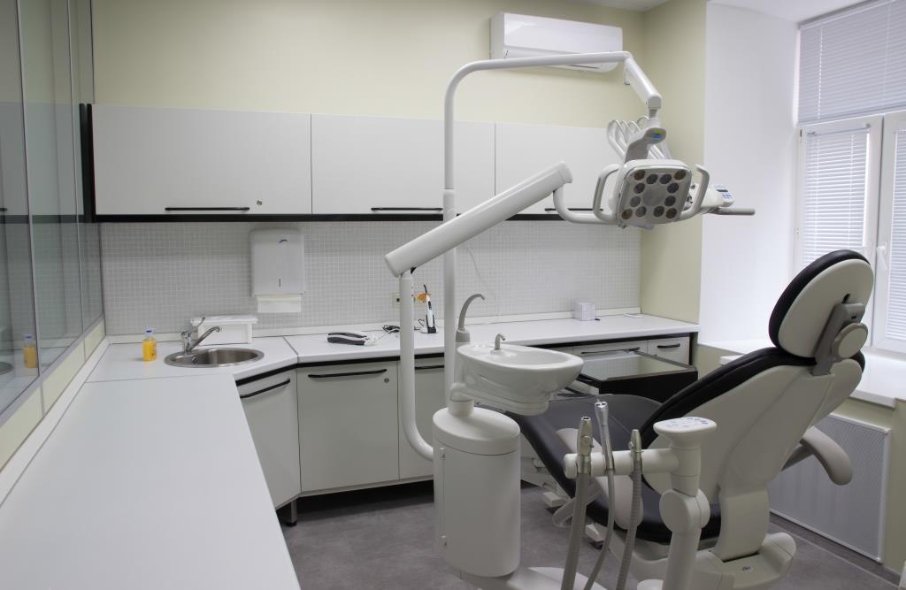 Асм клиник. Стоматологический кабинет. Оборудование стоматологического кабинета. Стомат кабинет. Раковины в стоматологическом кабинете.