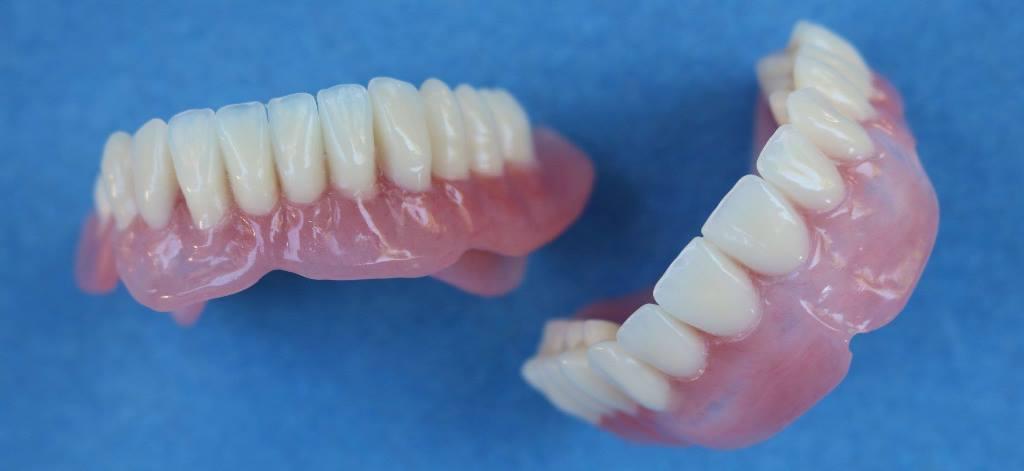 Зубные протезы съемные нейлоновые цена в москве