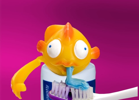Креативные насадки на тюбик с зубной пастой
