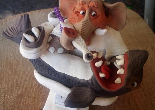 Скульптурки Дениса Фильцера из серии врачебные байки – про стоматологов