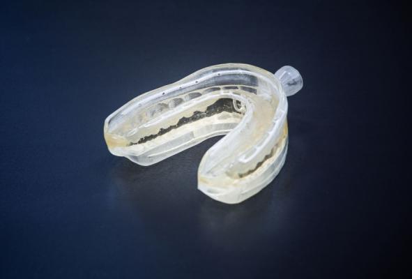 Напечатанные на 3D-принтере каппы помогают удалять зубной налет у пожилых пациентов и пациентов с ограниченными возможностями
