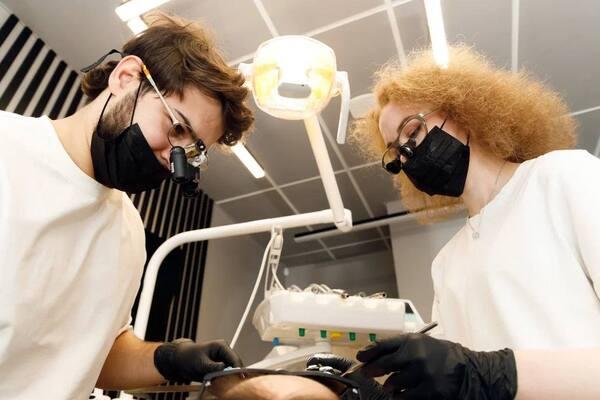 Как и зачем стоматологу формировать личный бренд