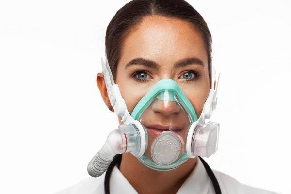 Представили новые маски для защиты стоматолога от частиц вируса