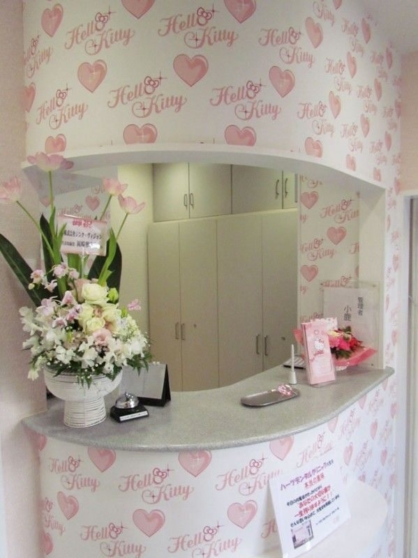 Стоматологический кабинет в стиле &quot;Hello Kitty&quot; (Япония)